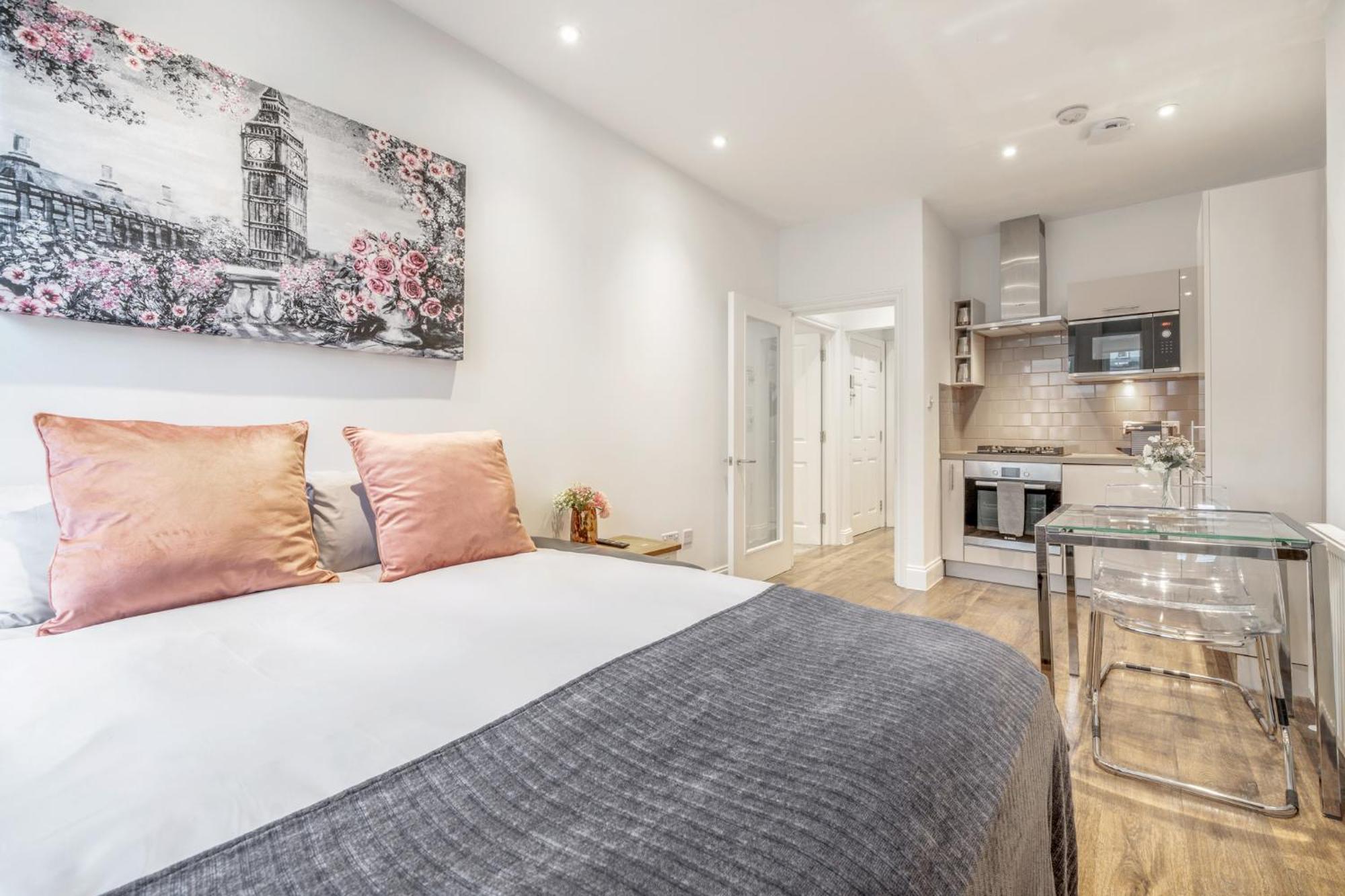 Bright & Modern 2-Bed Notting Hill Apartment 런던 외부 사진