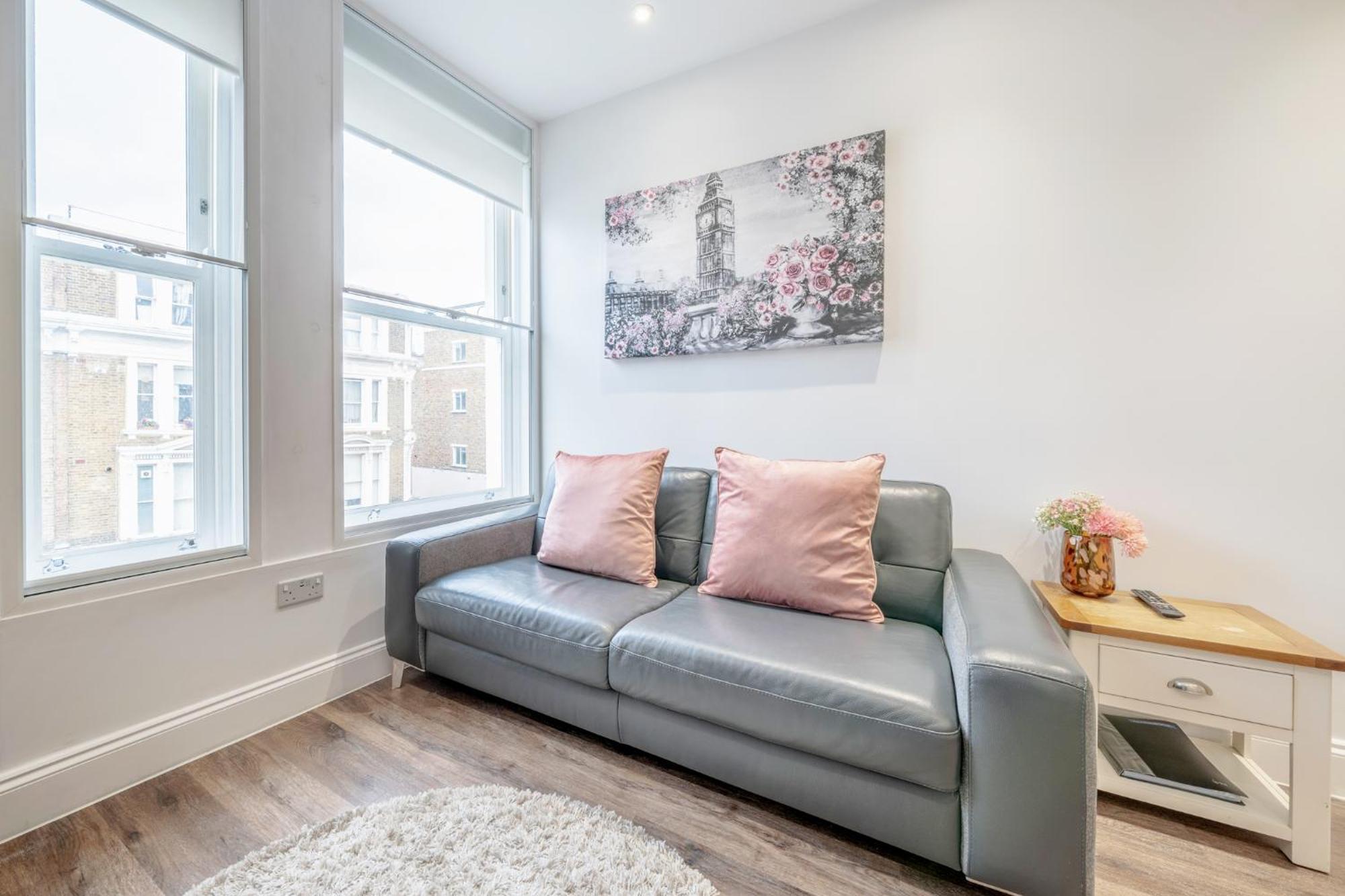 Bright & Modern 2-Bed Notting Hill Apartment 런던 외부 사진