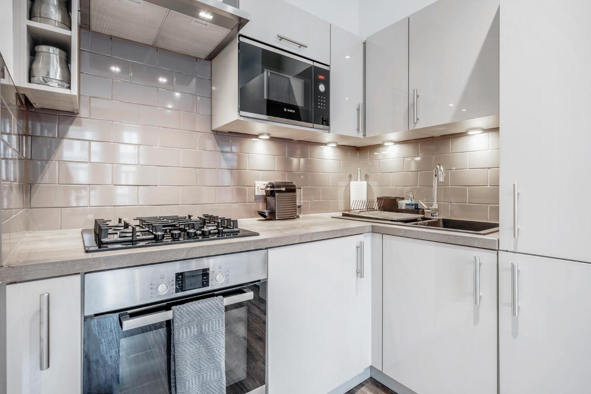 Bright & Modern 2-Bed Notting Hill Apartment 런던 외부 사진